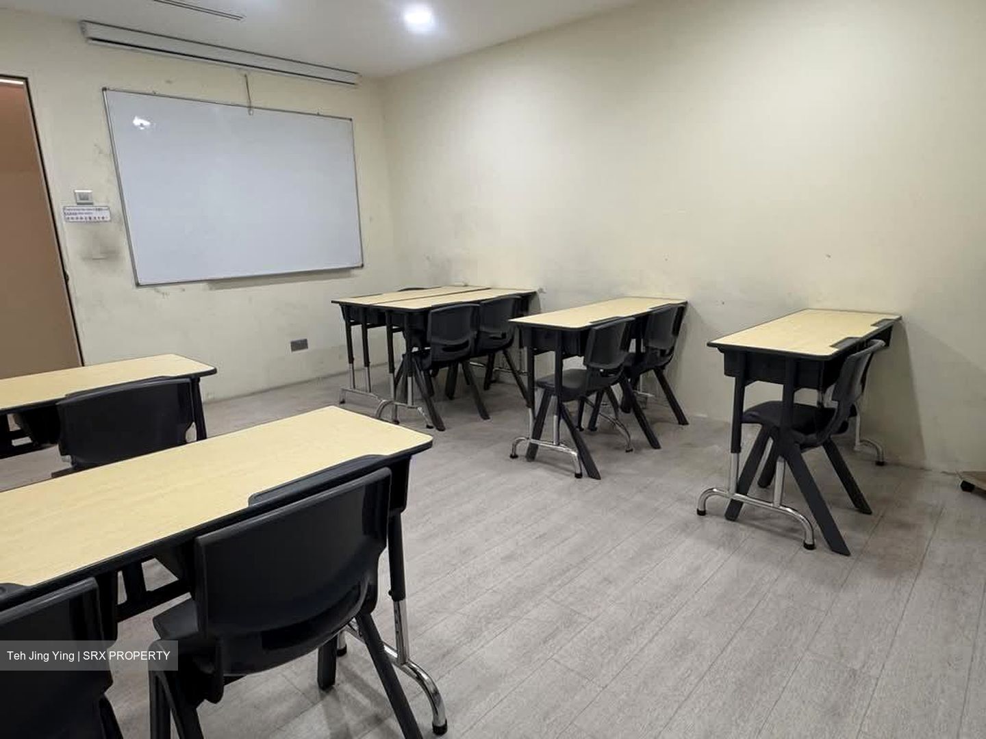 Chiat Hong Building (D7), Office #579589211